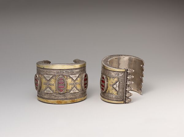 Armband, One of a Pair