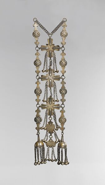 Dorsal Plait Ornament, Silver; fire-gilded with applied decoration, loop-in-loop chains, semispherical bells, table-cut carnelians, and faceted glass stones
