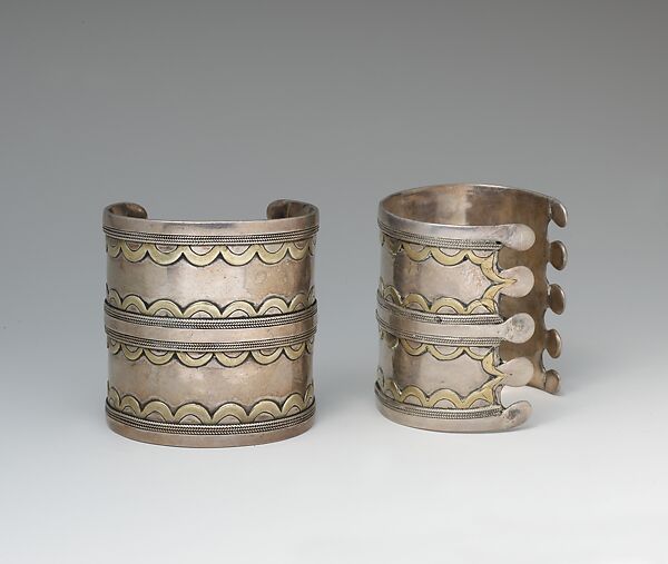 Armband, One of a Pair, Silver; fire-gilded with decorative wire 