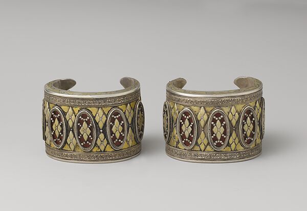 Armband, One of a Pair, Silver, with silver shot, decorative wire, and glass inlays backed with
cloth, lacquer, or paper