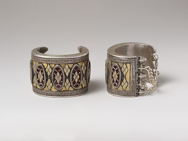 Armband, One of a Pair, Silver, with silver shot, decorative wire, and glass inlays backed with
cloth, lacquer, or paper 