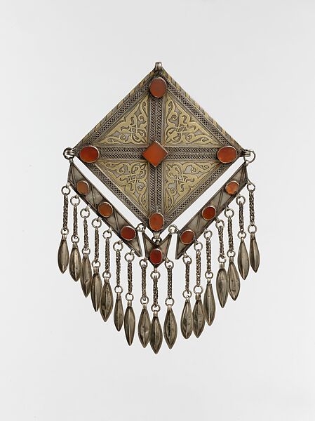 Pectoral Ornament, Silver, fire gilded and chased, with decorative wire, wire chains and embossed pendants, and table-cut carnelians 