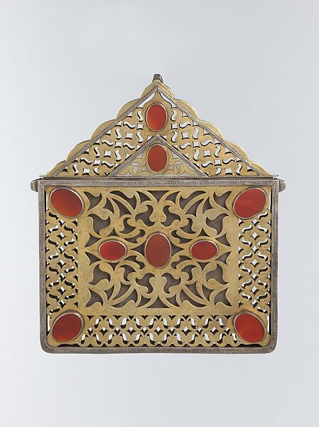 Amulet Holder, Silver; fire-gilded with openwork, decorative wire, and table cut carnelians 