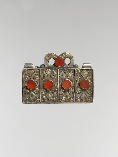 Amulet Holder, Silver; fire-gilded, with decorative wire, gilt applied decoration, table-cut carnelians, and turquoise beads 