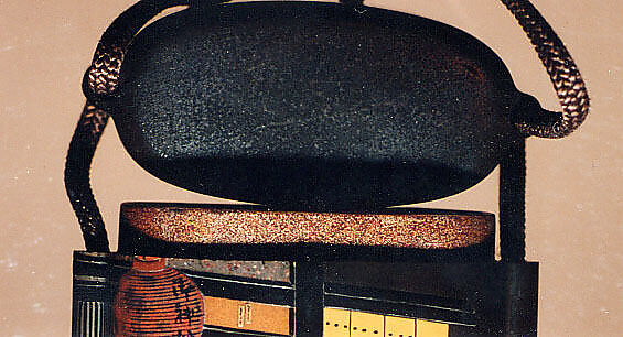 Case (Inrō) with Painting of Courtesan at Night (obverse); House Gate (reverse), Shibata Zeshin (Japanese, 1807–1891), Roiro (waxen) lacquer with sprinkled hiramkie lacquer and togidashi sprinkled and polished lacquer; Interior: nashiji and fundame; Ojime: silver shibuichi lacquer bead decorated with design of castle grounds; Netsuke: carved wooden sleeping goose, Japan