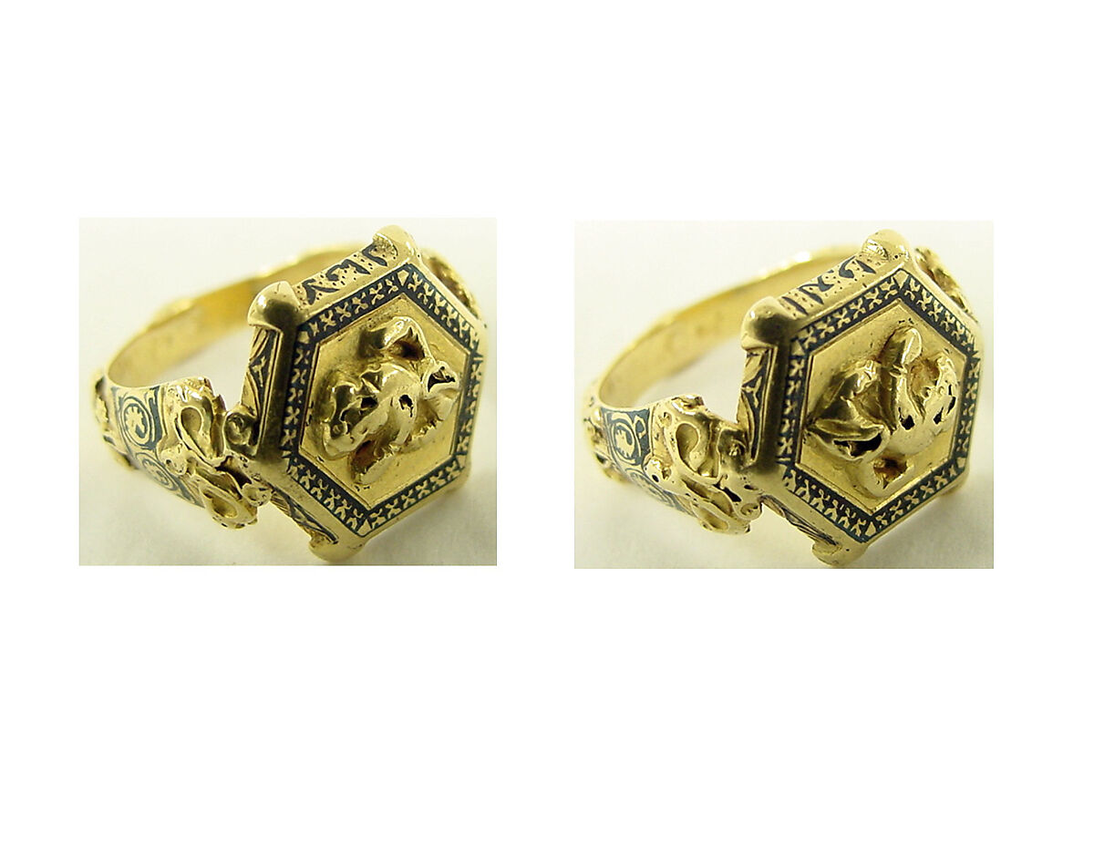 Ring with Seated Lion, Gold; inlaid with black organic compound