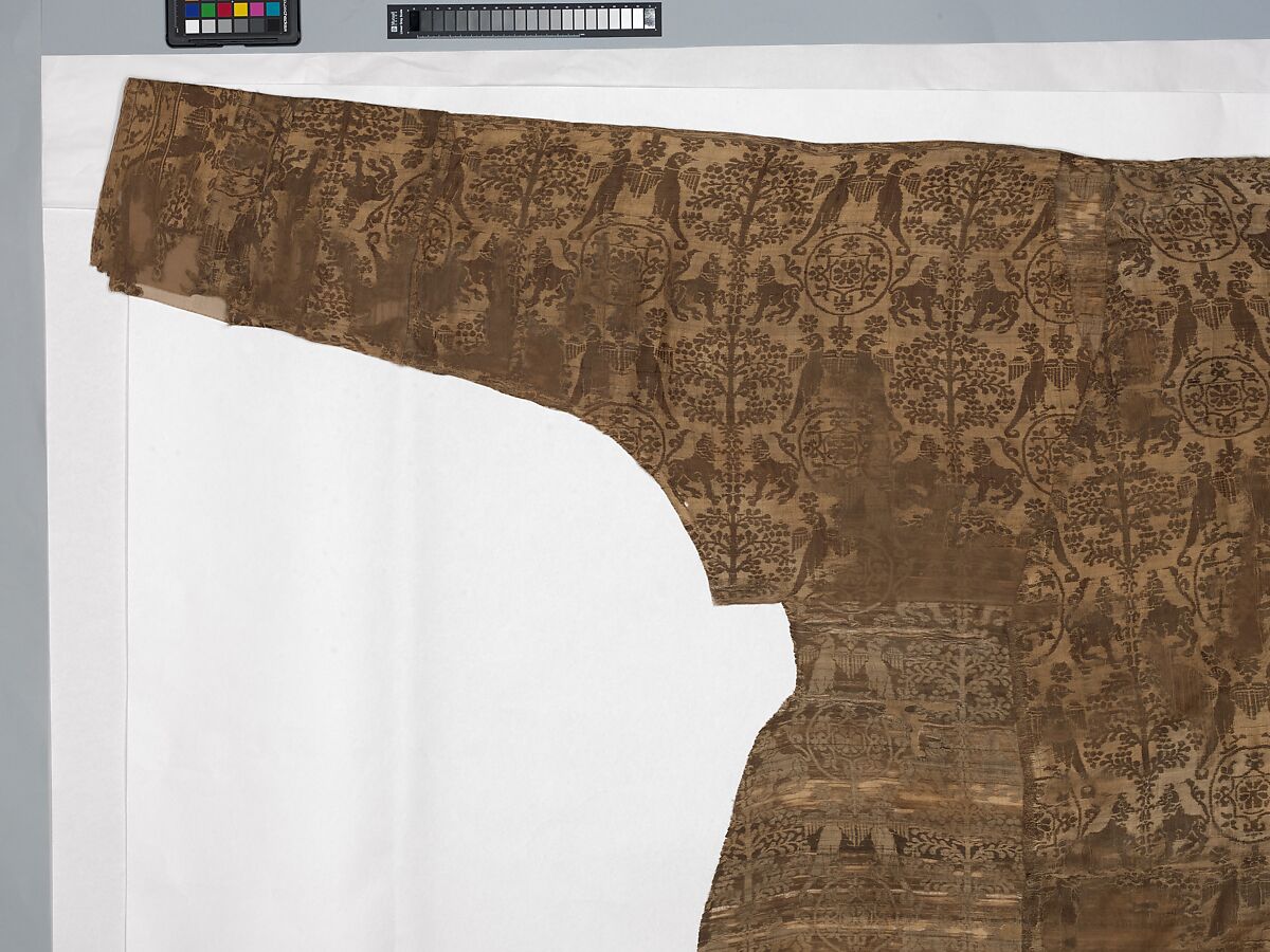 Riding Coat, Silk; weft-faced compound twill (samite)