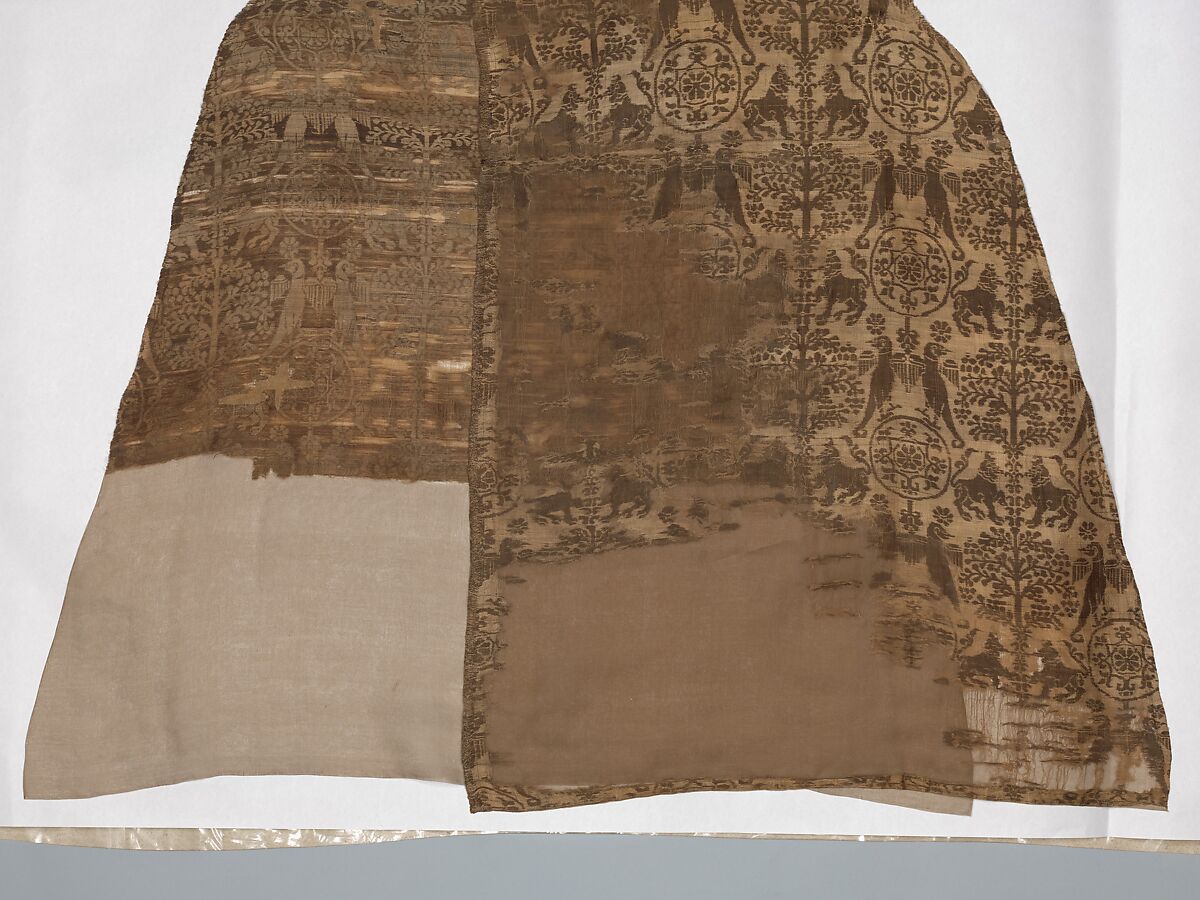 Riding Coat, Silk; weft-faced compound twill (samite)