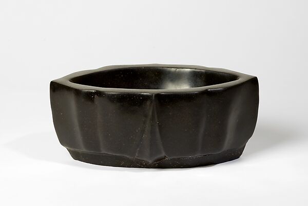 Mortar with Cusped Sides, Polished black basalt