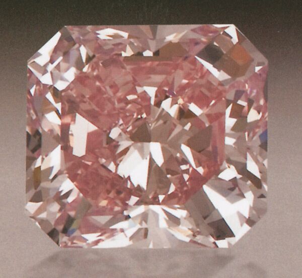 "Agra" Diamond, Cut-cornered, rectangular mixed-cut, fancy intense pink diamond 