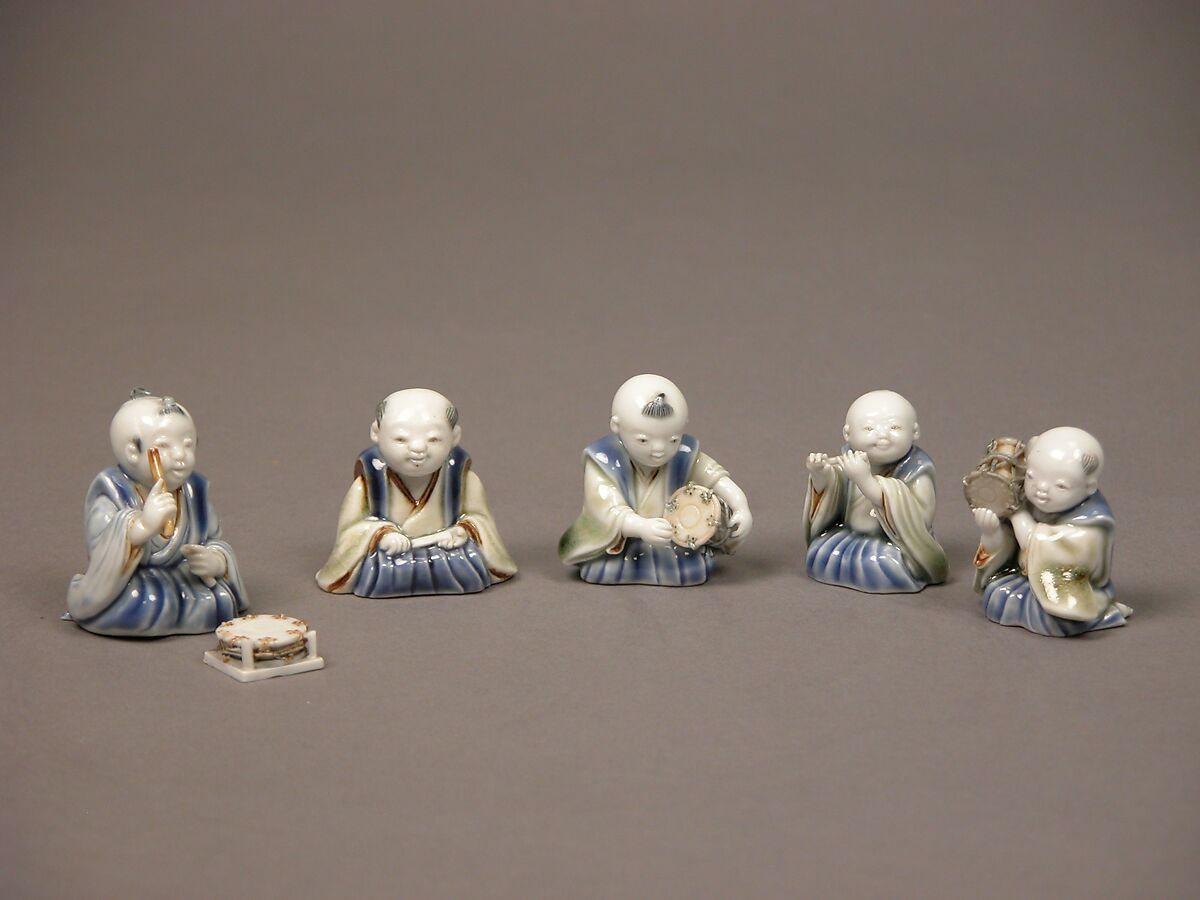 Chinese child with musical instrument, Porcelain with underglaze blue and iron decoration (Hirado ware), Japan