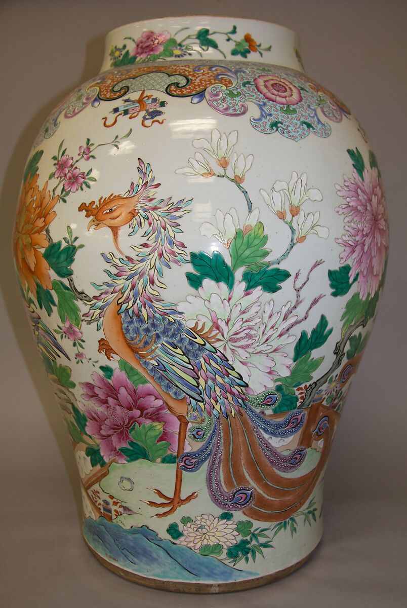 Covered jar with phoenix, Porcelain painted in overglaze polychrome enamels (Jingdezhen ware), China