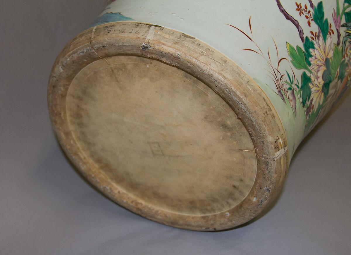 Covered jar with phoenix, Porcelain painted in overglaze polychrome enamels (Jingdezhen ware), China