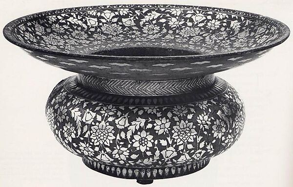 Bidri Basin (Sailabchi), Zinc alloy inlaid with brass and silver