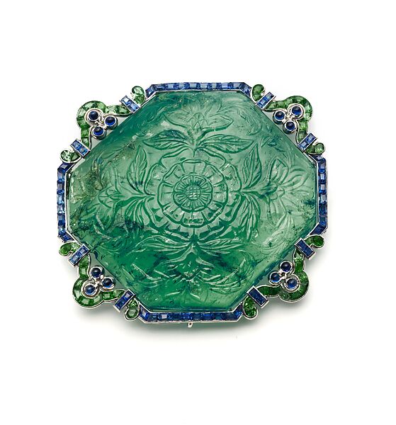 Brooch with Carved Emeralds and Sapphires by Cartier, Cartier (French, founded Paris, 1847), Platinum, set with emeralds and sapphires