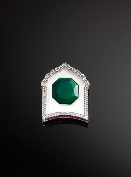 Brooch, JAR, Gold, set with emerald, diamonds, rubies, rock crystal, and white agate 