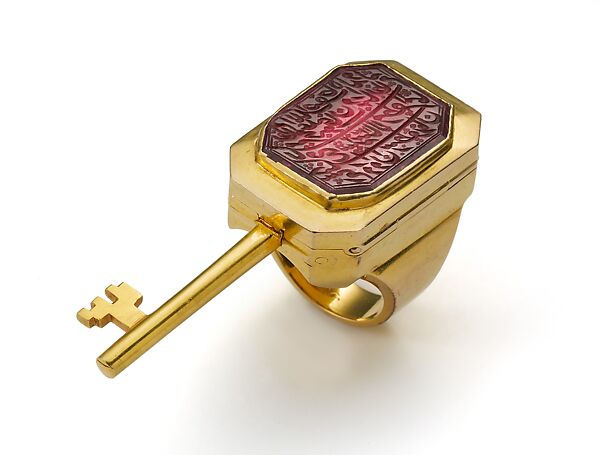 Seal Ring with Hidden Key, Gold, set with spinel 