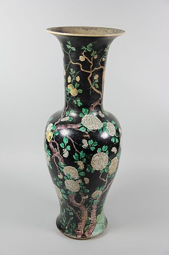 Vase with birds and flowers