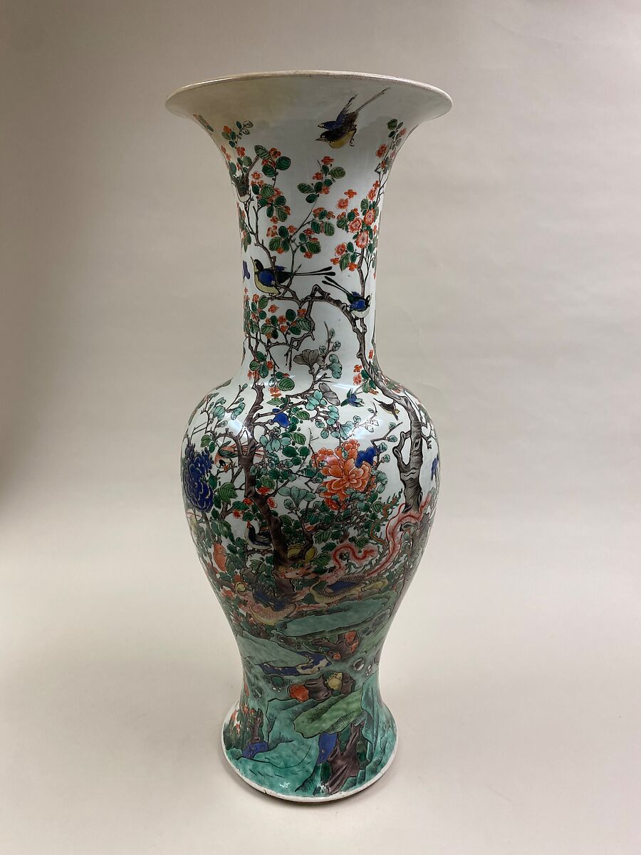Vase with birds and flowers, Porcelain painted in overglaze polychrome enamels (Jingdezhen ware), China 