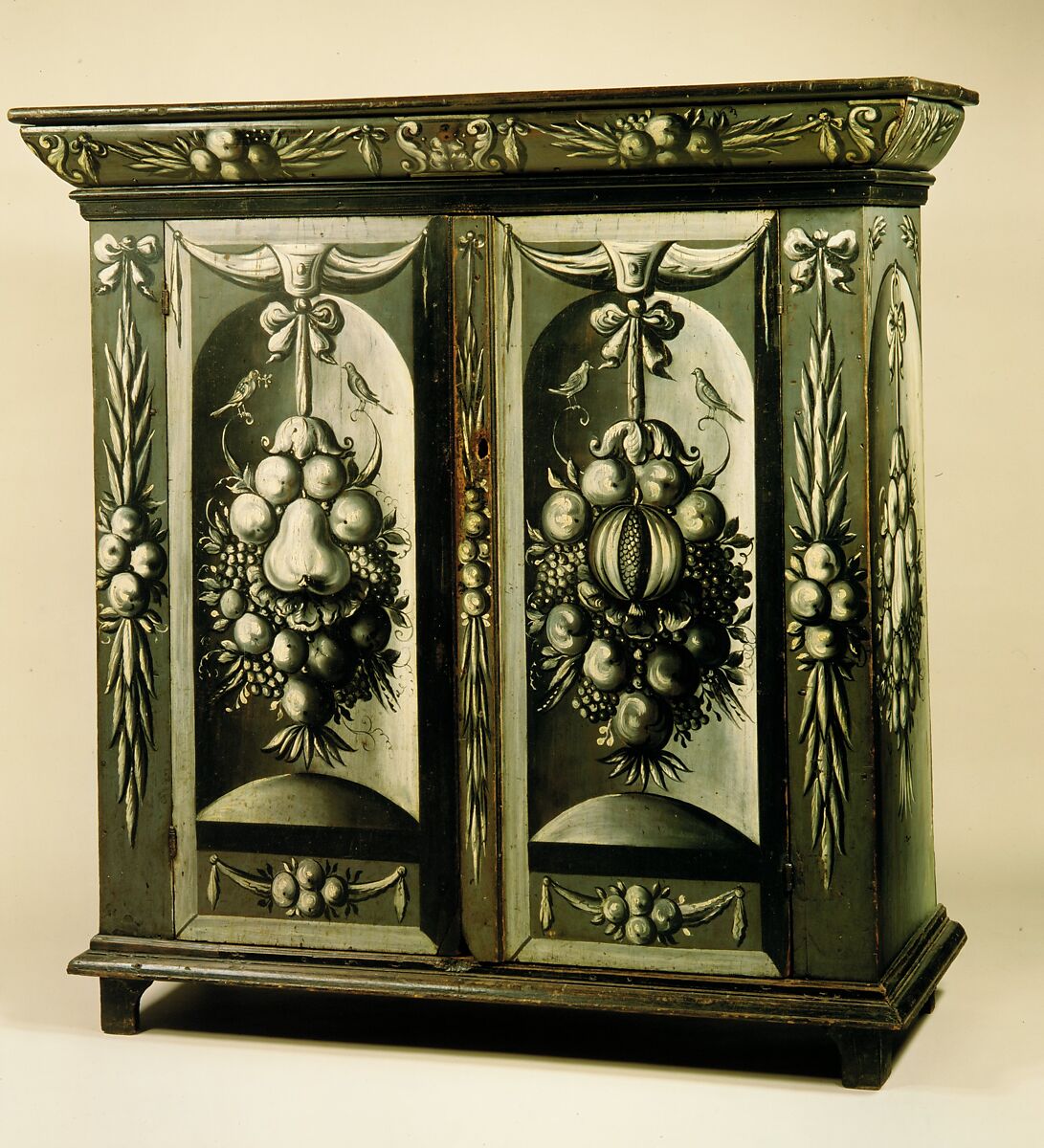 Kast, Painted yellow poplar, red oak, white pine, American