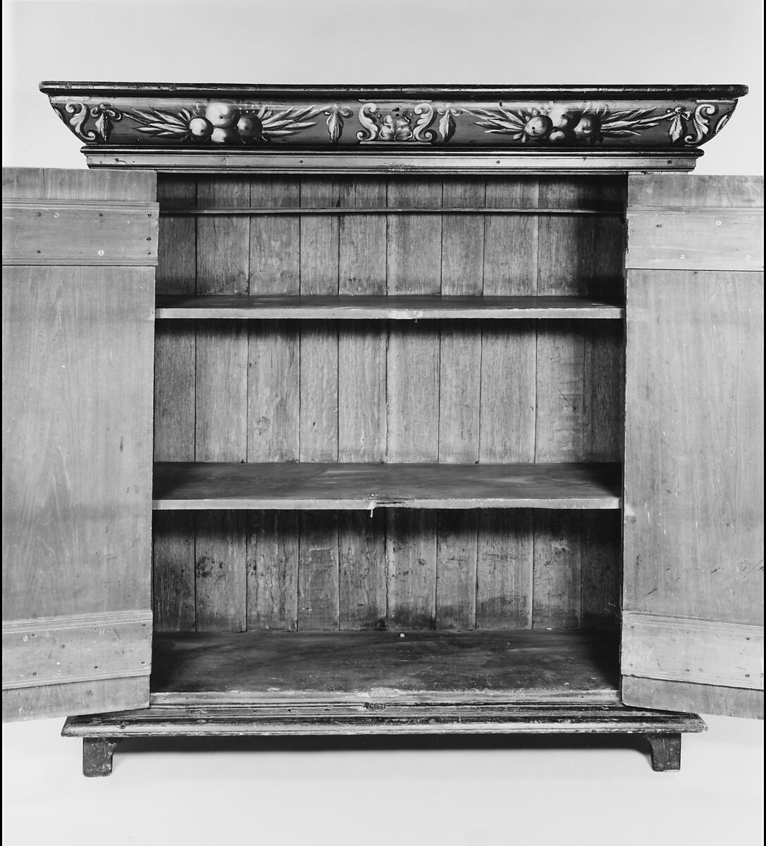 Kast, Painted yellow poplar, red oak, white pine, American