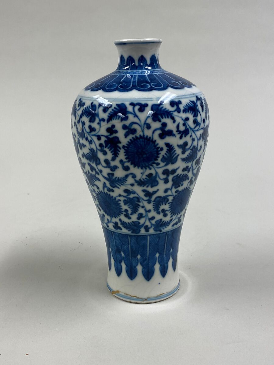 Meiping vase with floral scrolls, Soft-paste porcelain with underglaze cobalt blue (Jingdezhen ware), China 