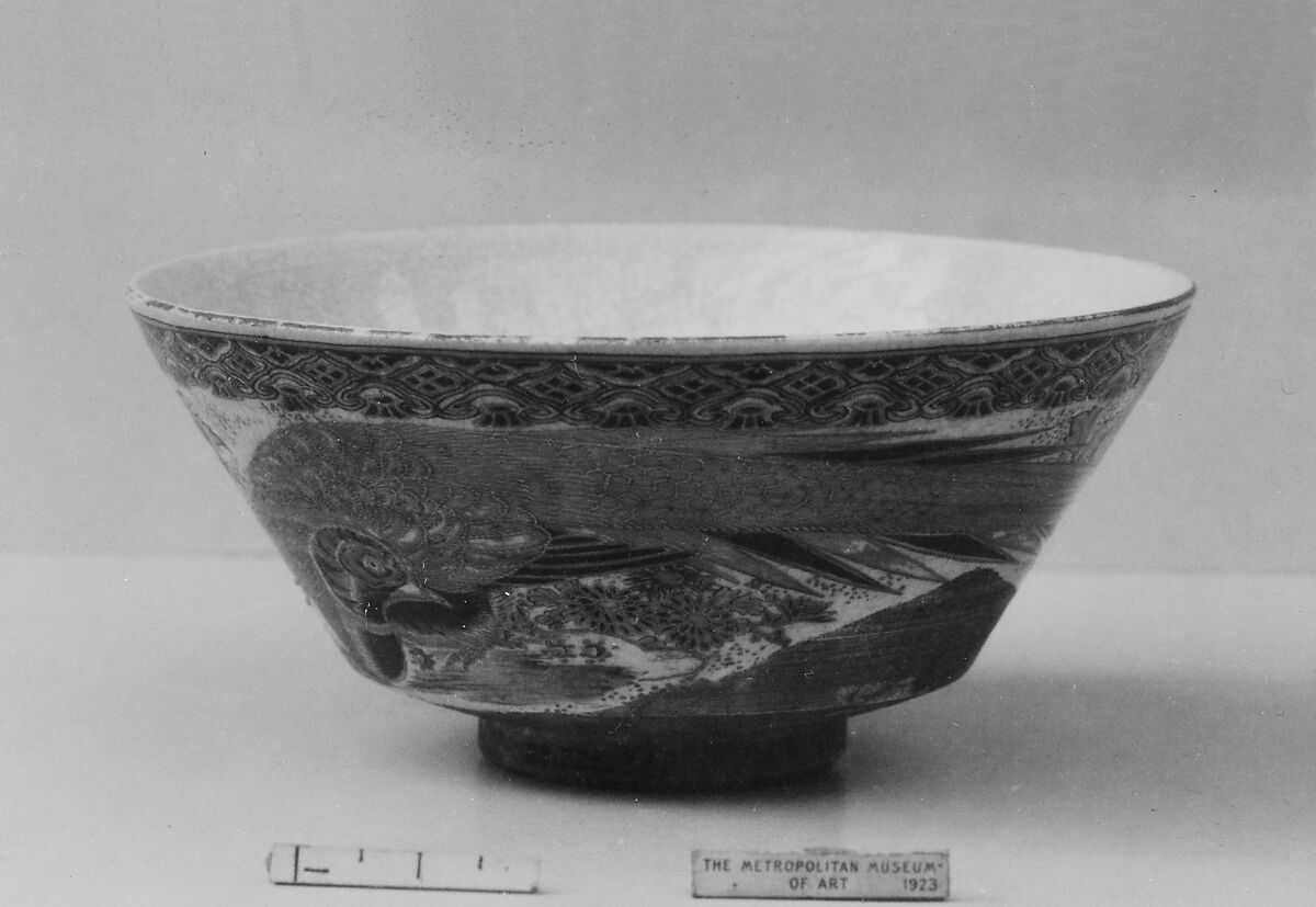 Bowl, Faience decorated with colored enamels; part of outer surface unglazed (Satsuma ware), Japan 