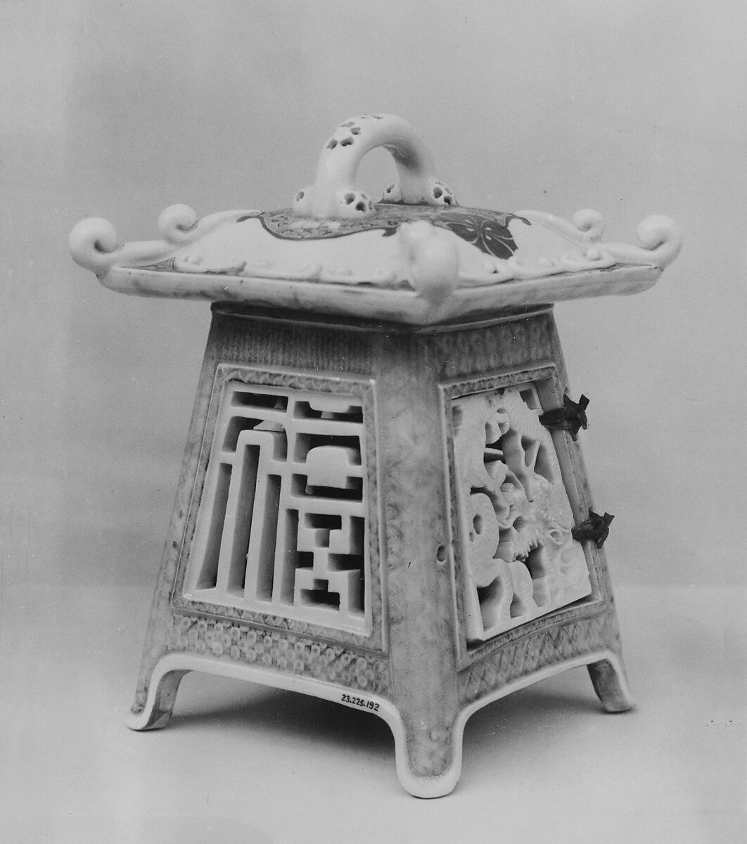 Hanging lamp, Porcelain decorated with enamels (Arita ware, Imari type), Japan 