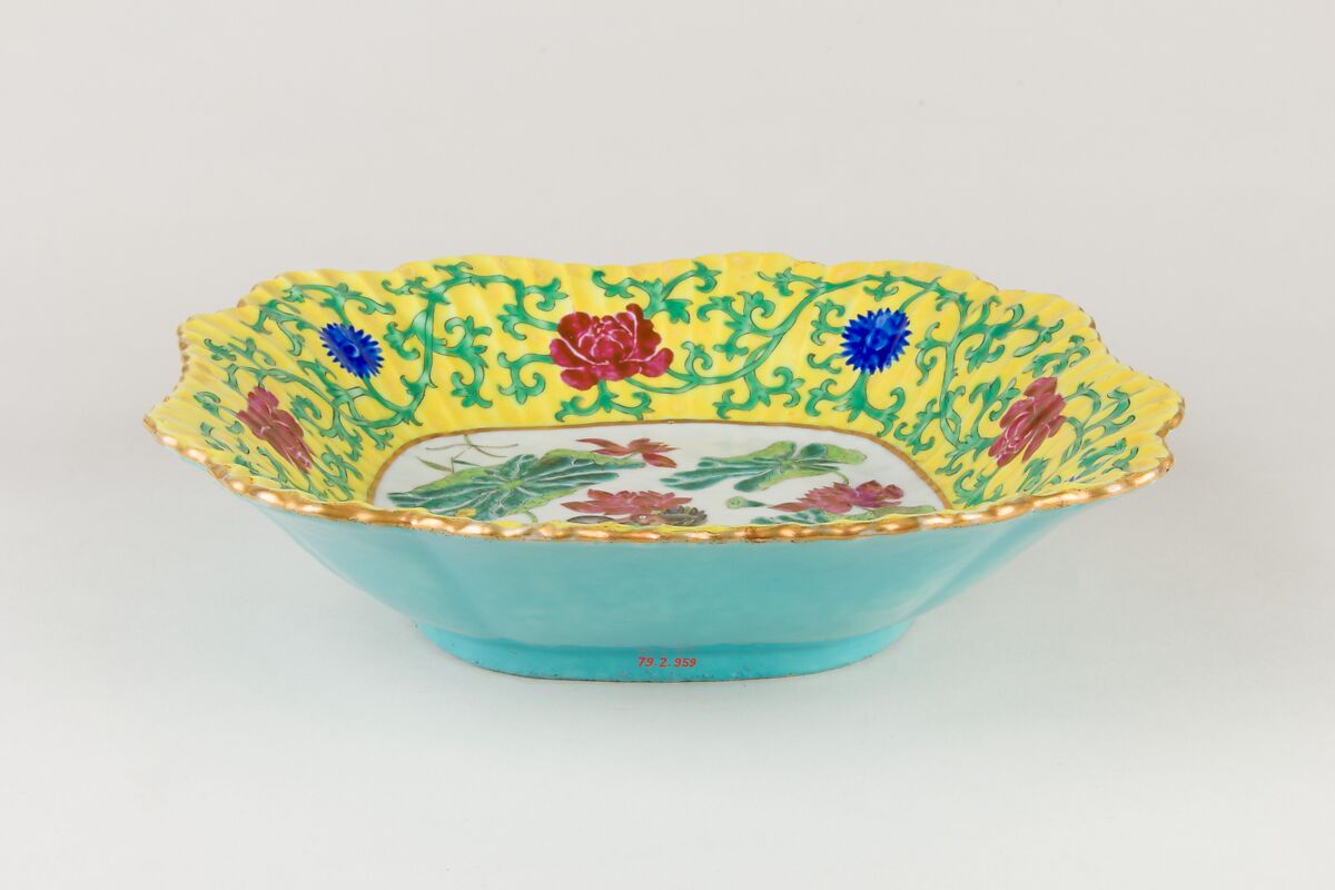 Foliated square dish with madarin ducks in lotus pond, Porcelain painted in overglaze polychrome enamels (Jingdezhen ware), China