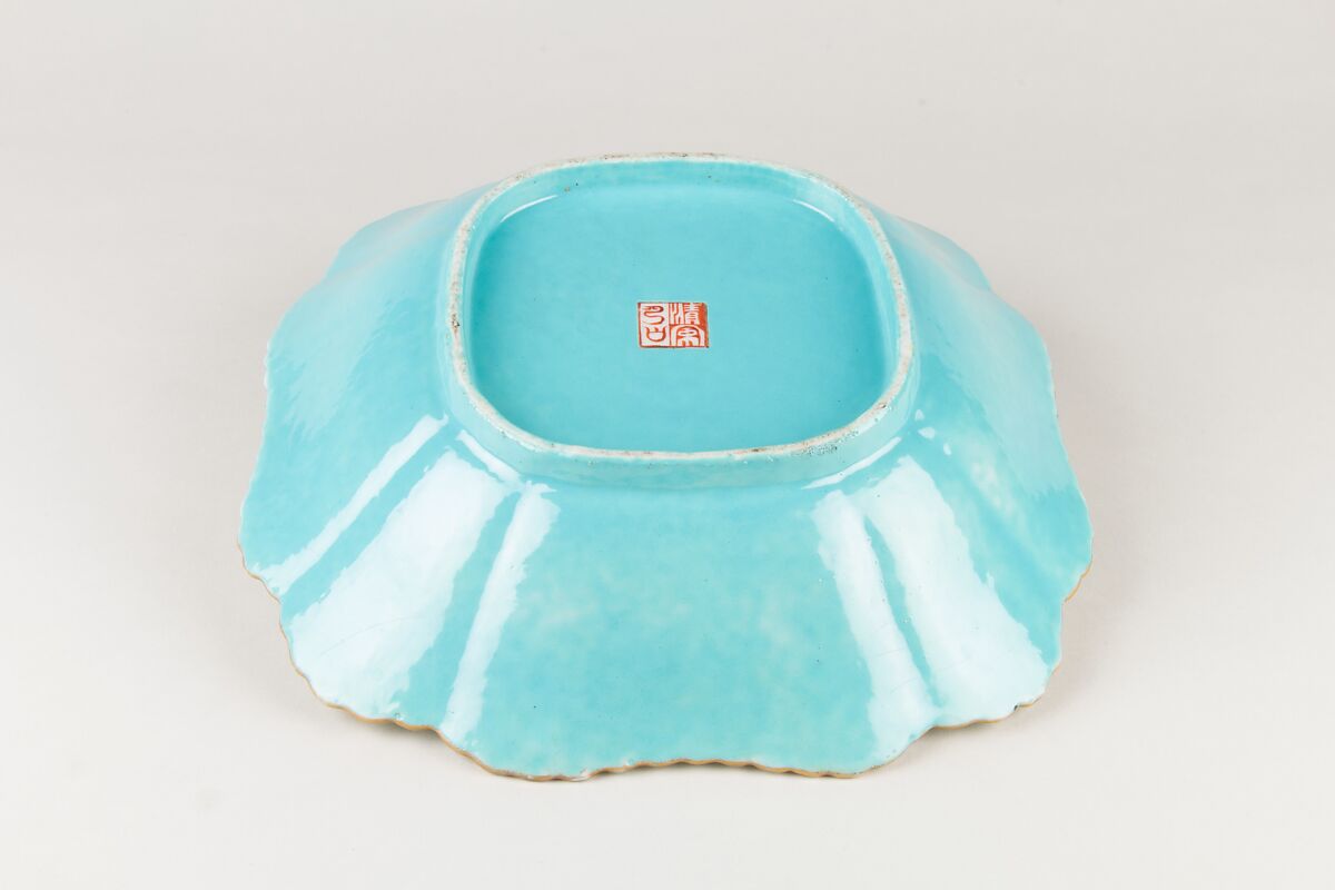 Foliated square dish with madarin ducks in lotus pond, Porcelain painted in overglaze polychrome enamels (Jingdezhen ware), China