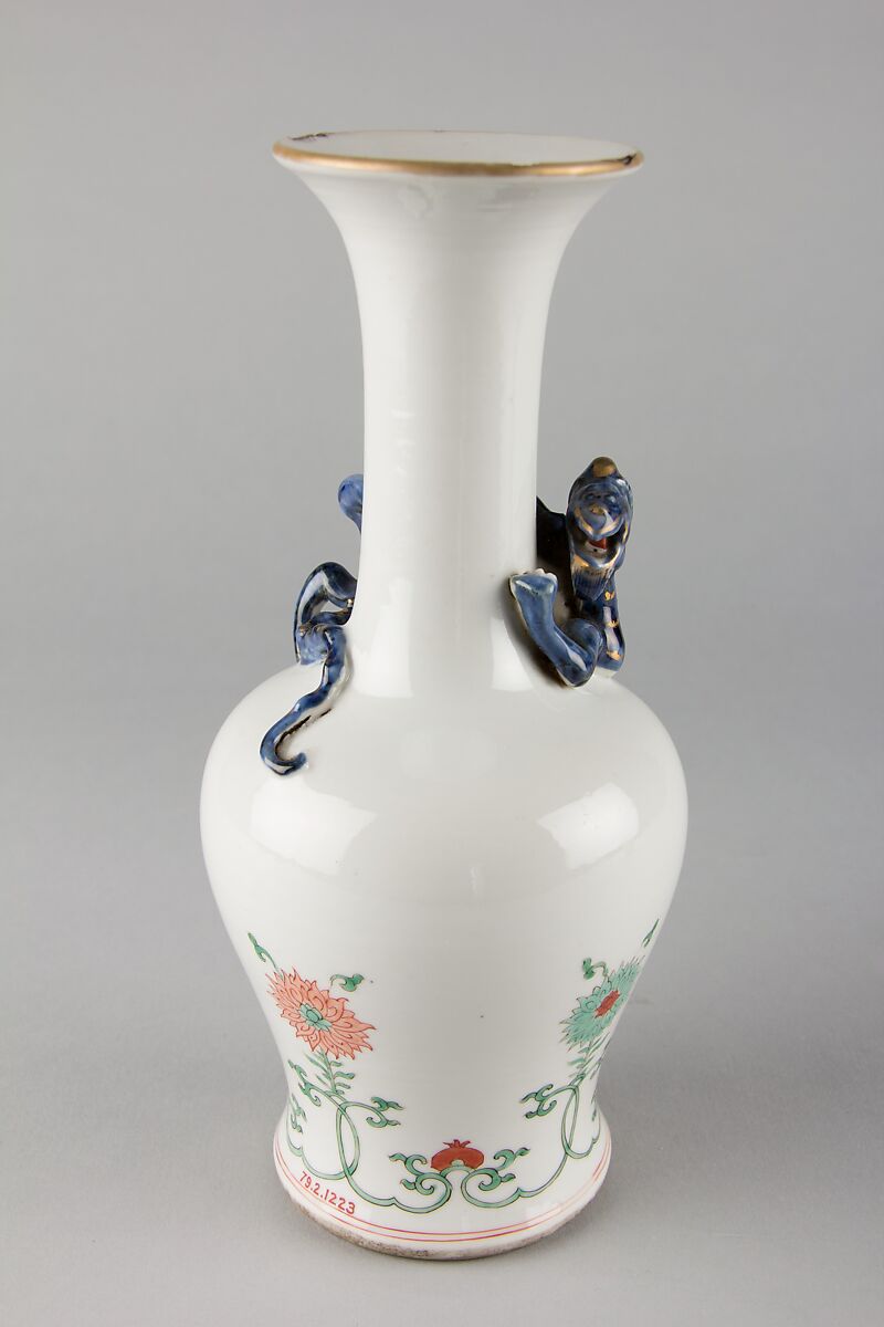Vase with entwined dragon, Porcelain painted in overglaze polychrome enamels, and relief decoration with dark blue glaze and gilt (Jingdezhen ware), China