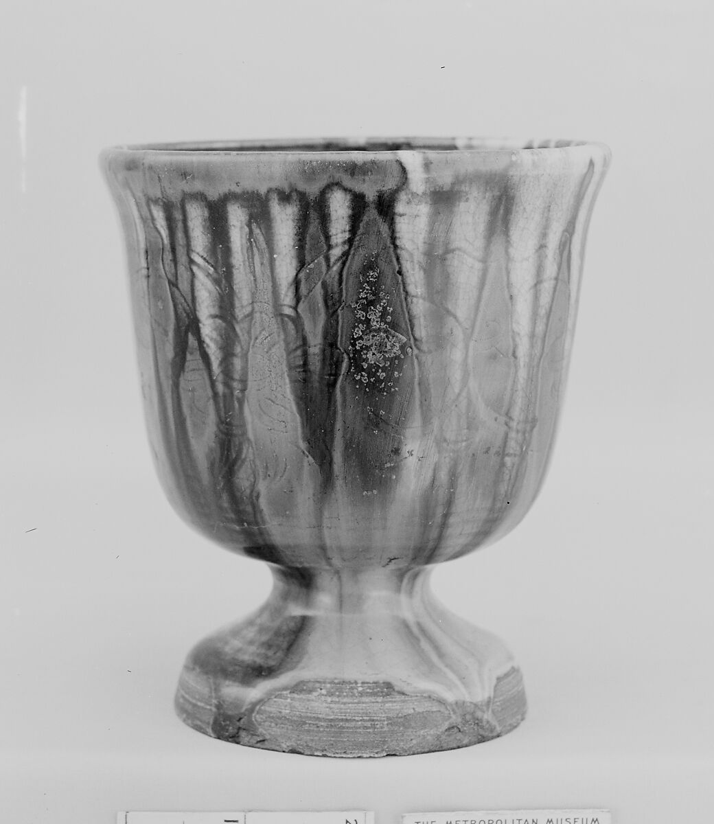 Cup on a Foot, Shuntai (Japanese, 1799–1878), Clay covered with a transparent crackled glaze with streaks (Mino ware, Ofuke type), Japan 