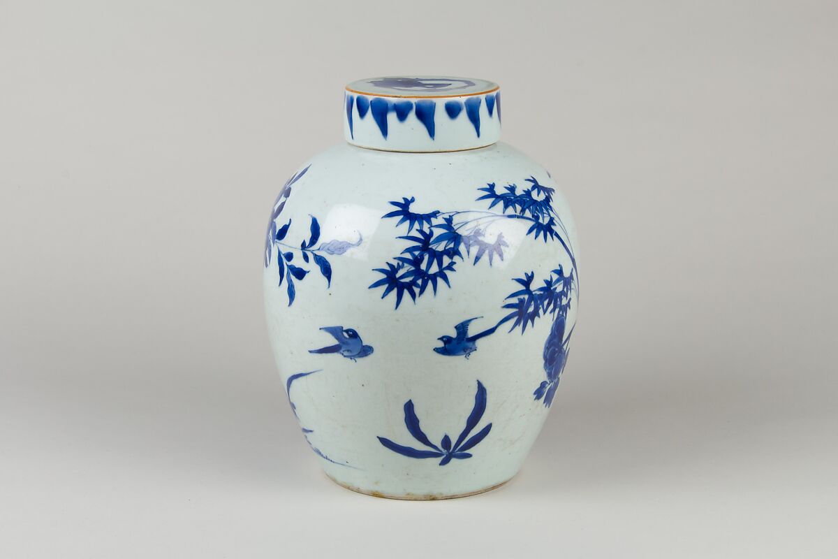 Covered jar with birds and flowers, Porcelain painted in underglaze cobalt blue (Jingdezhen ware), China