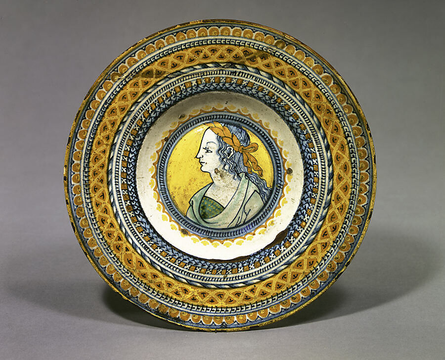 Plate (tagliere), Maiolica (tin-glazed earthenware), Italian, Deruta