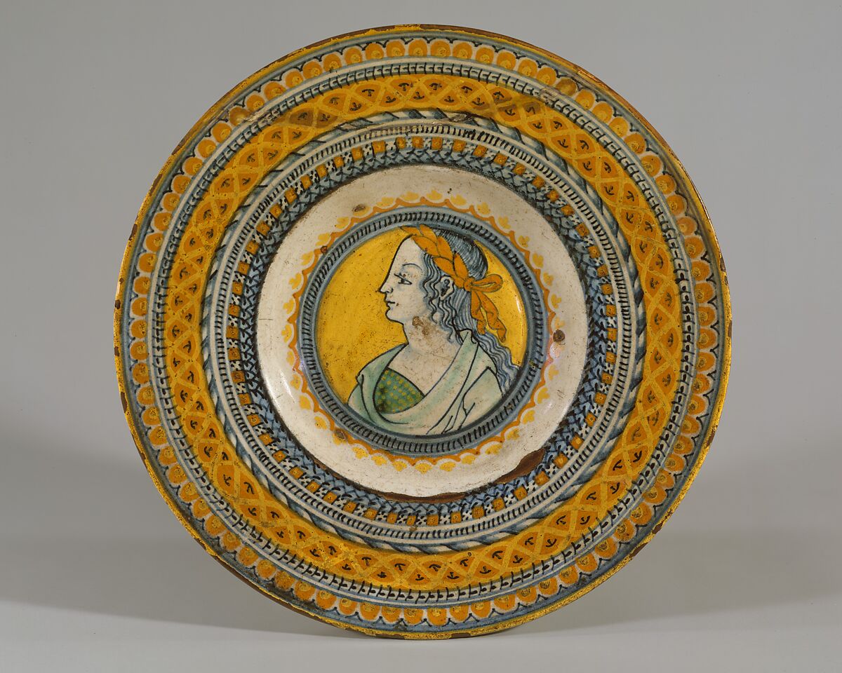 Plate (tagliere), Maiolica (tin-glazed earthenware), Italian, Deruta 