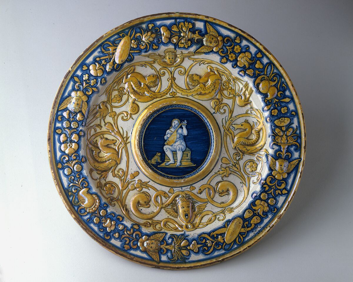 Dish for a ewer (bacile da versatore), Maiolica (tin-glazed earthenware), Italian, Deruta 