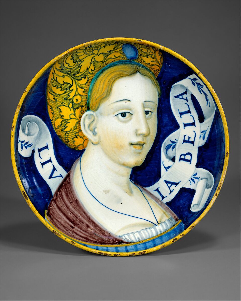 Dish (coppa amatoria), probably the "In Castel Durante" Painter (Italian, active Castel Durante, first half of 16th century), Maiolica (tin-glazed earthenware), Italian, Castel Durante 