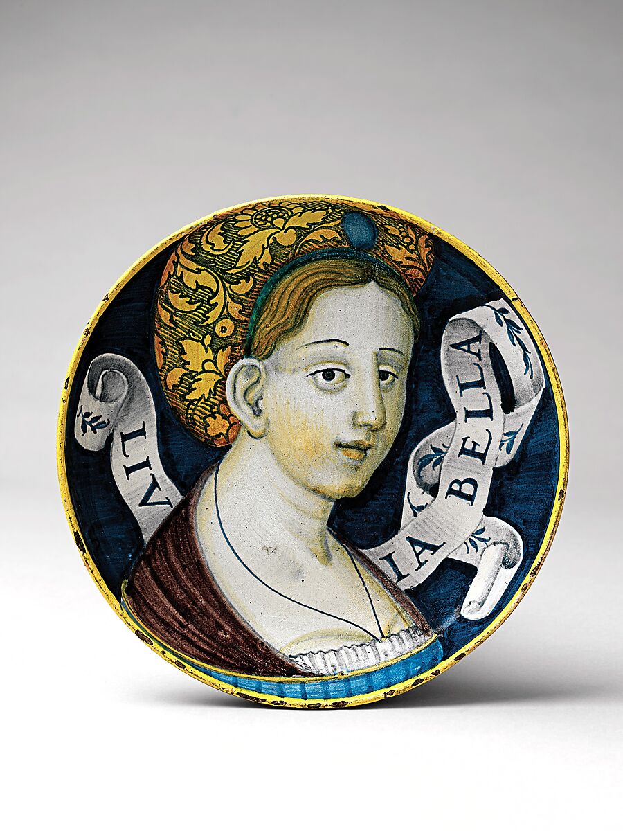 Dish (coppa amatoria), probably the "In Castel Durante" Painter (Italian, active Castel Durante, first half of 16th century), Maiolica (tin-glazed earthenware), Italian, Castel Durante