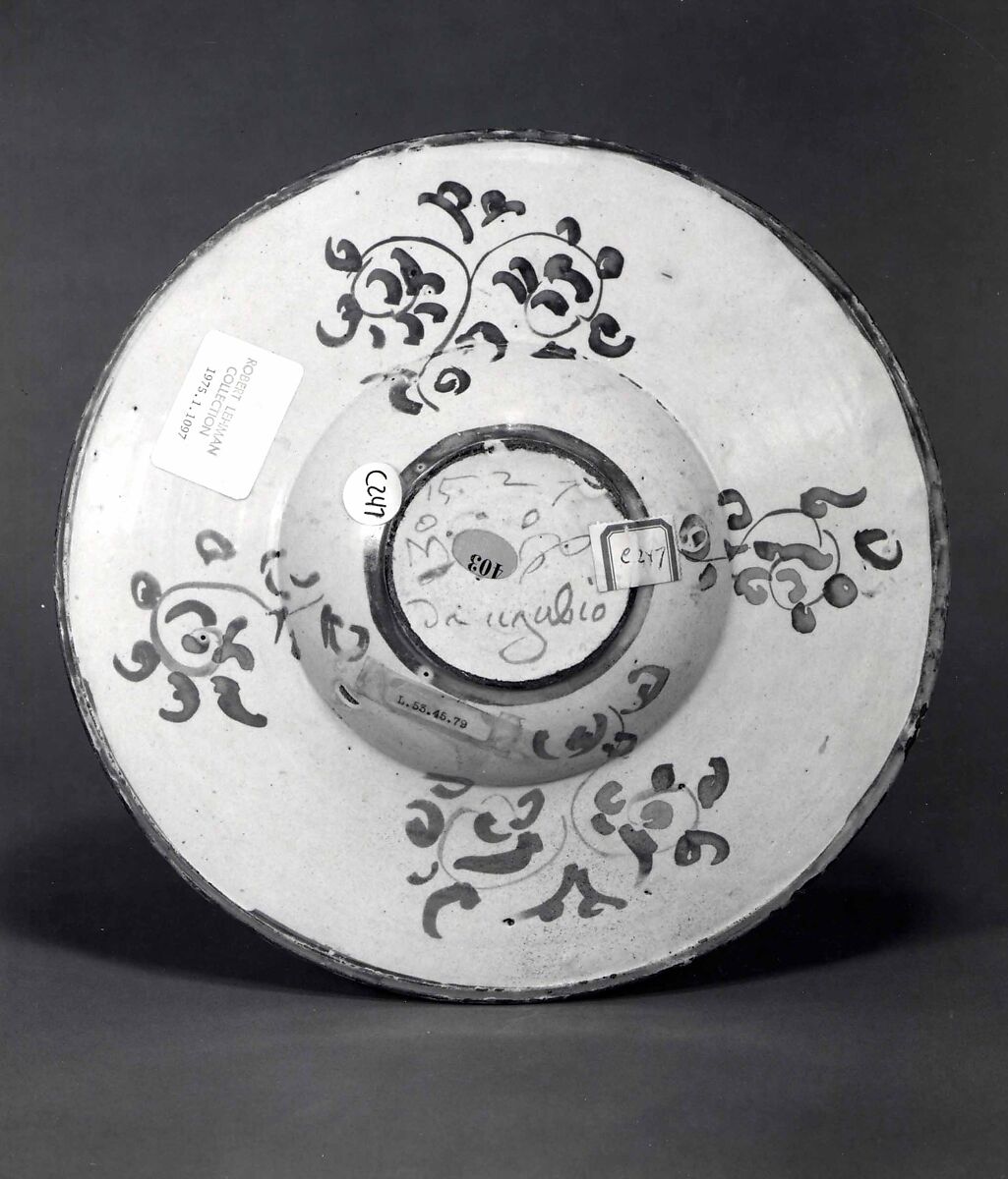 Plate (tondino), workshop of Maestro Giorgio Andreoli (Italian (Gubbio), active first half of 16th century), Maiolica (tin-glazed earthenware)