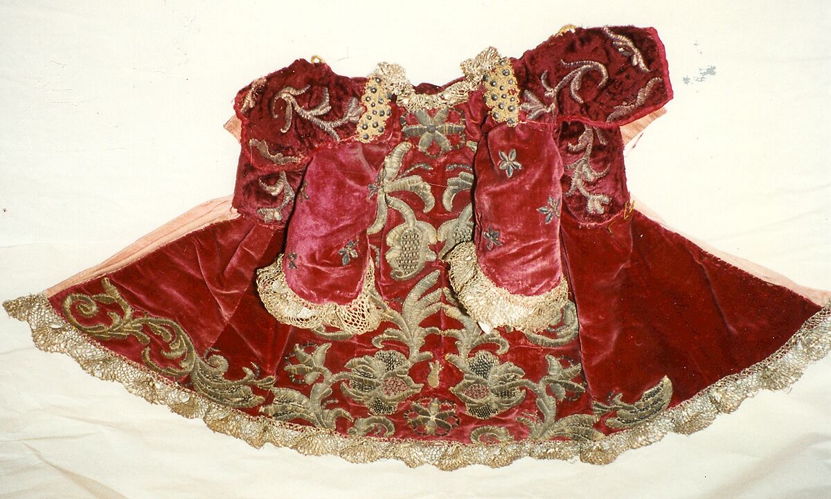 Christ Child's dress, silk; linen; metal; cardboard; cotton, Italian