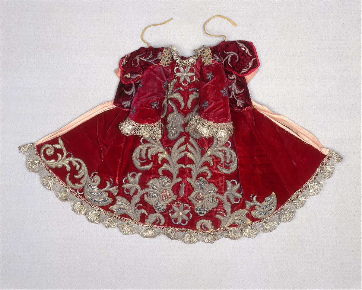 Christ Child's dress, silk; linen; metal; cardboard; cotton, Italian