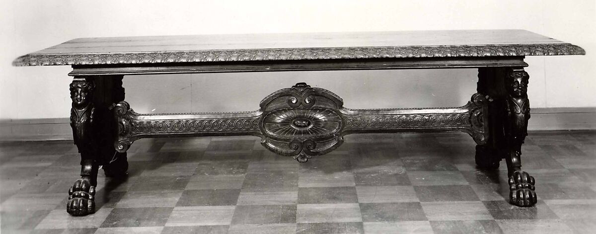 Center table, Walnut, carved., Italian