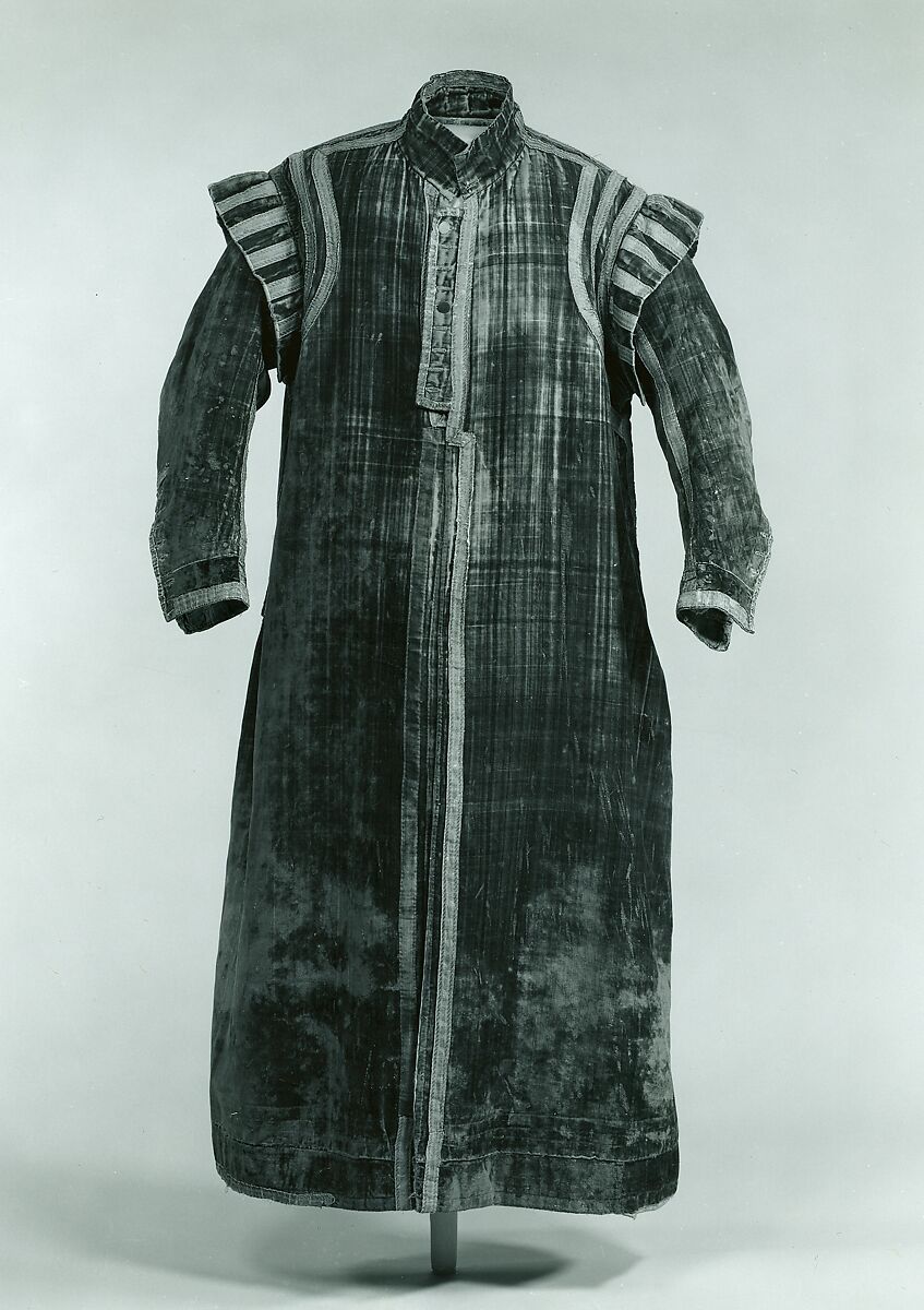 Man's Robe, Silk; metal; linen, Italian or British