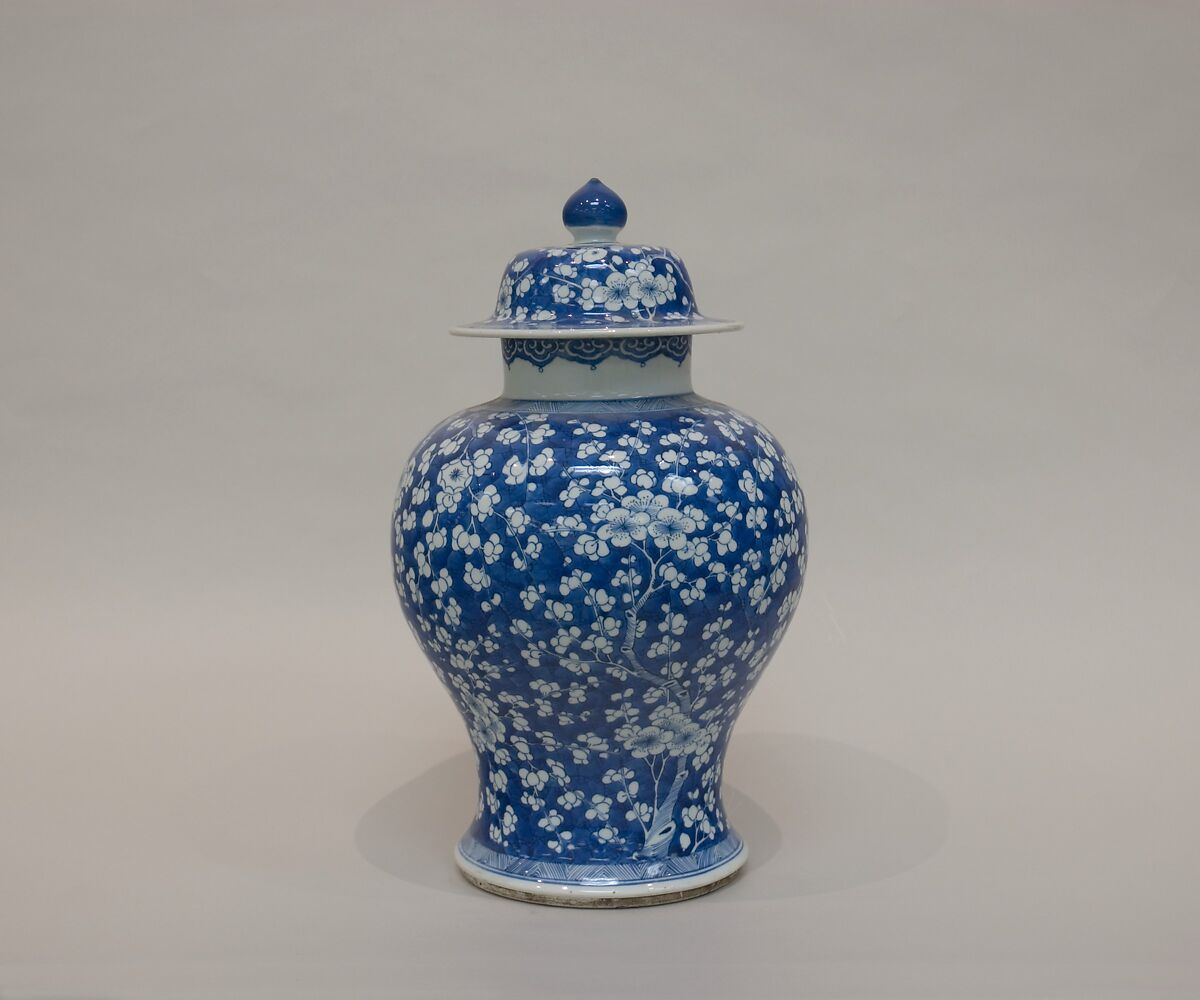 Covered jar with plum blossoms, Porcelain painted in underglaze cobalt blue (Jingdezhen ware), China 