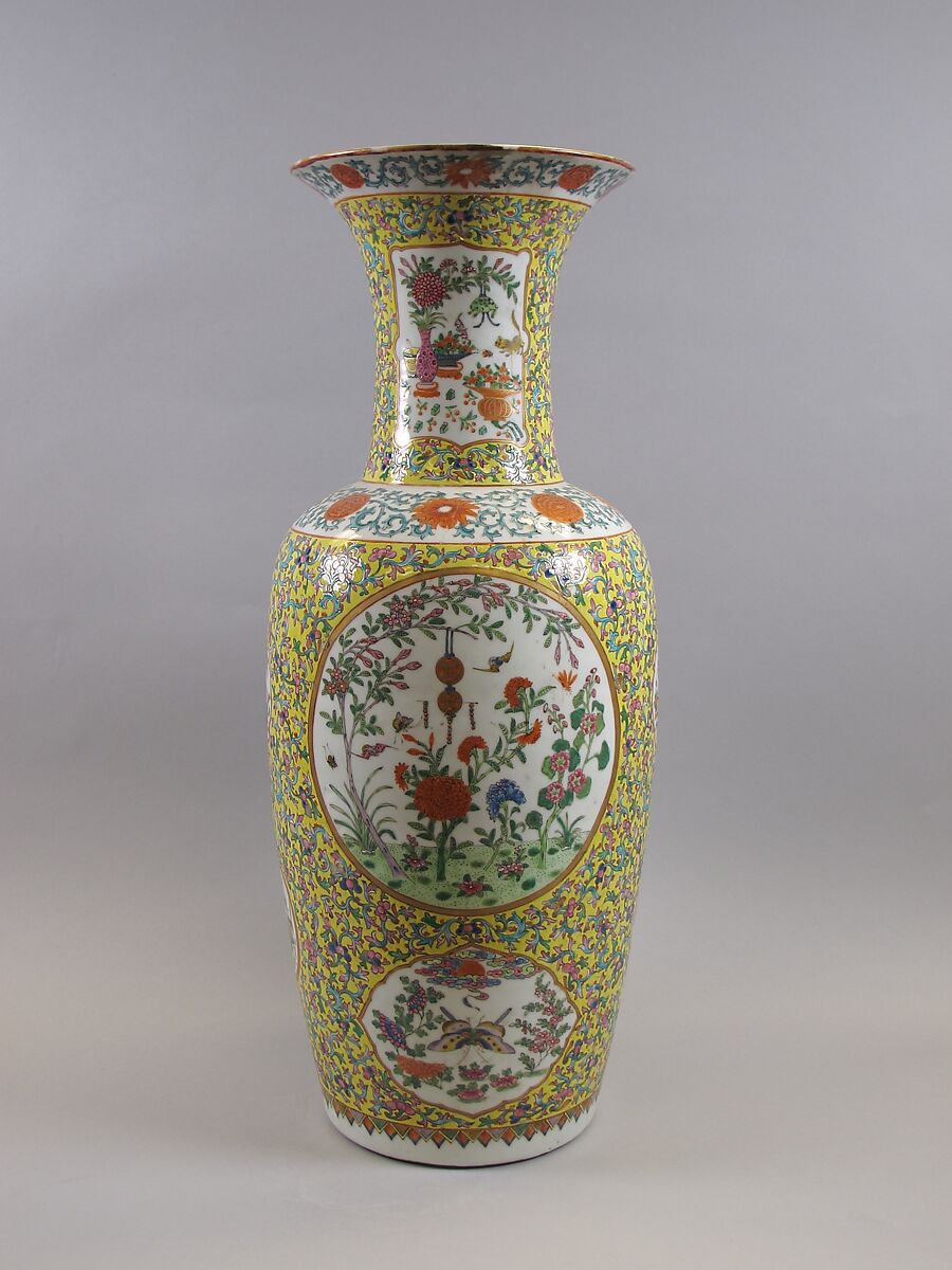 Vase with auspicious symbols of Dragon Boat Festival (Duanwu), Porcelain painted in overglaze polychrome enamels (Jingdezhen ware), China 