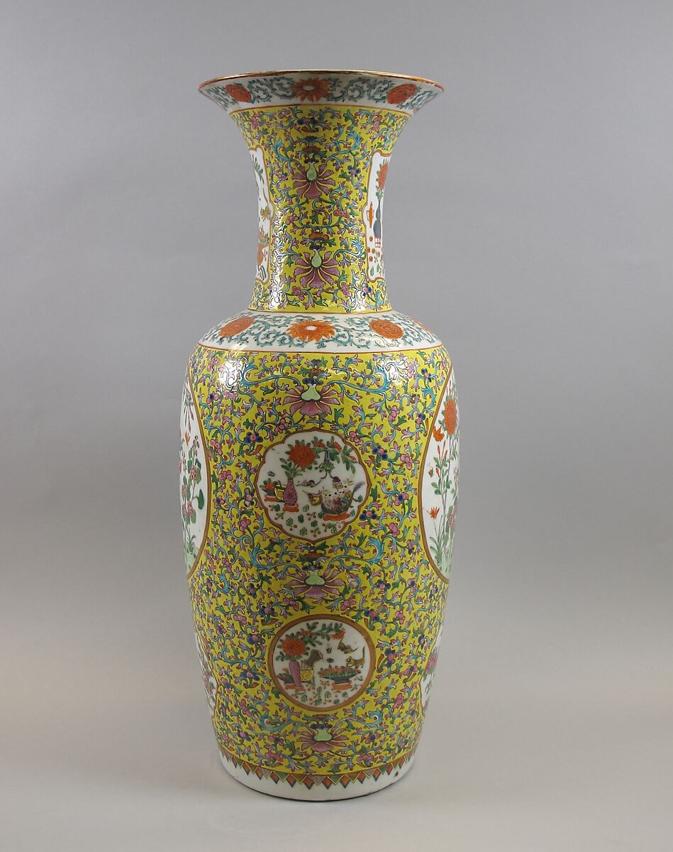 Vase with auspicious symbols of Dragon Boat Festival (Duanwu), Porcelain painted in overglaze polychrome enamels (Jingdezhen ware), China