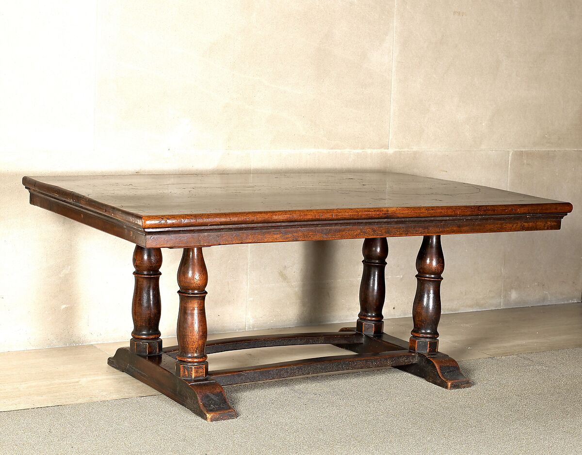 Oblong Table, Walnut, turned., Italian 