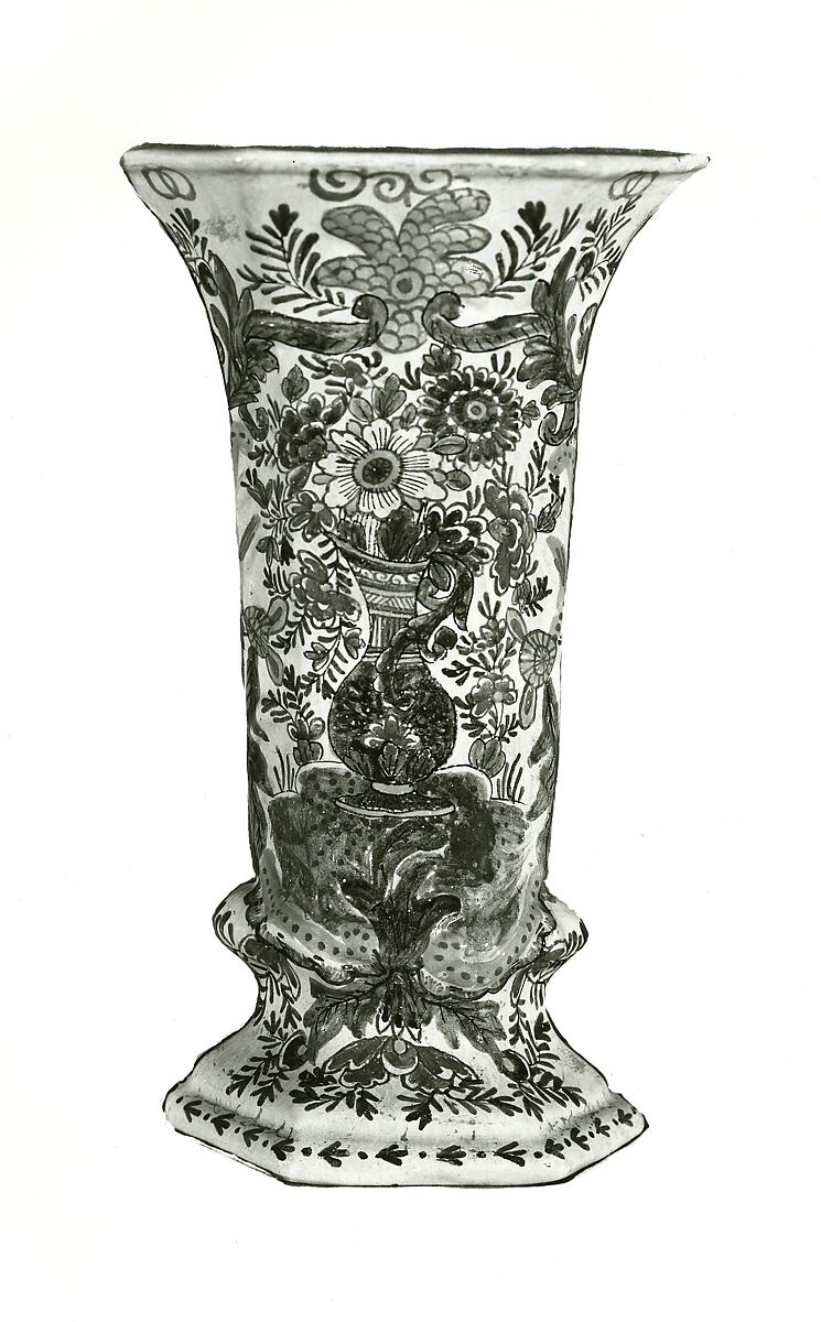 Pair of vases, Tin glazed earthenware, Dutch