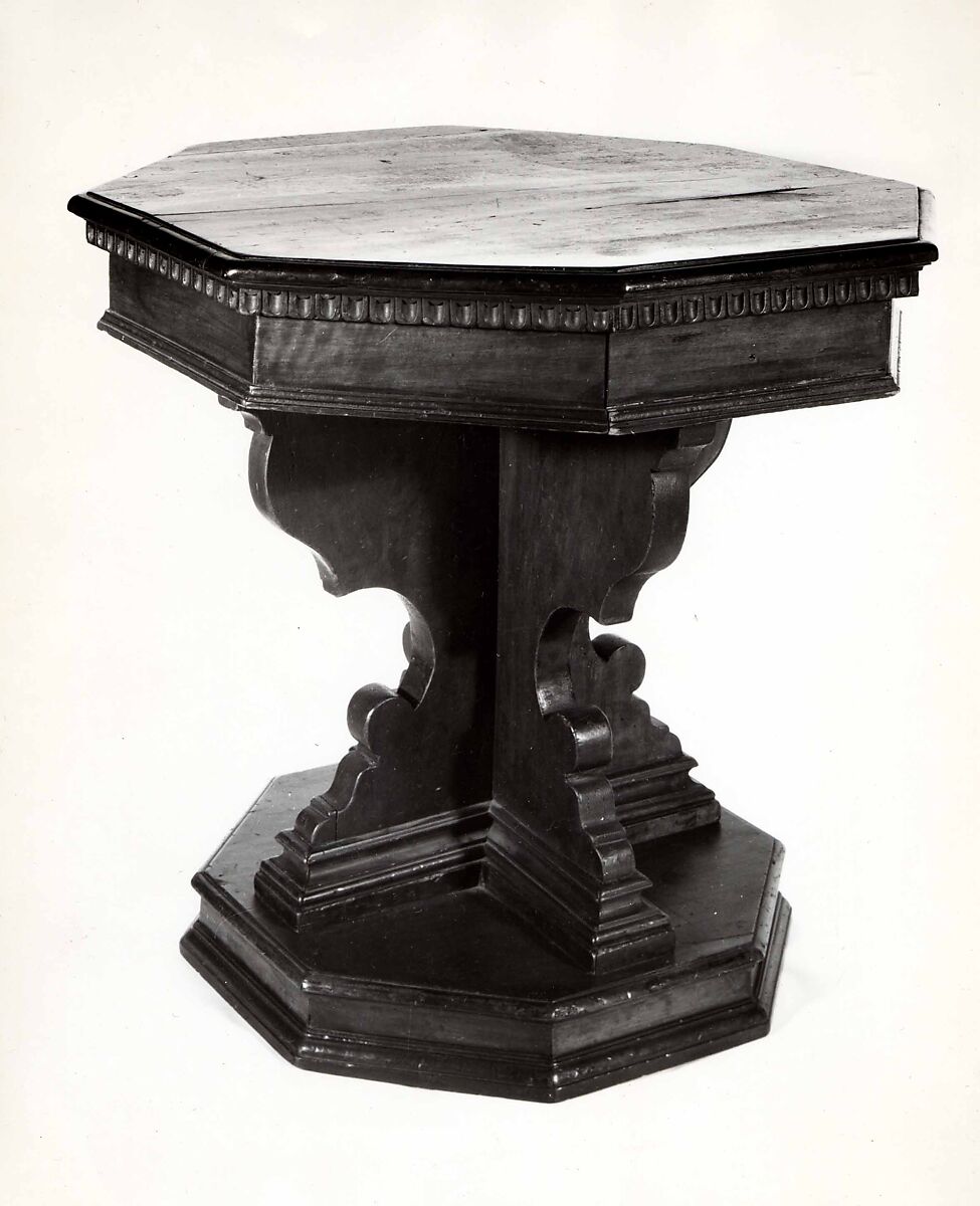 Small octagonal table, Walnut, Italian or American