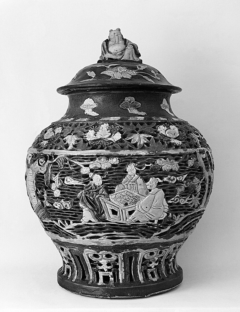 Covered jar with immortals, Stoneware with polychrome enamels (Fahua ware), China 